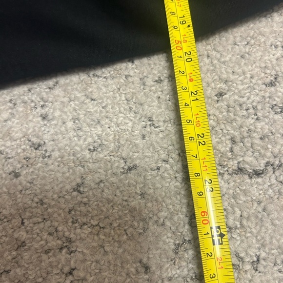 Boden Sz. 10r “Lavina Point” black dress with slight puff sleeves in EXC cond - Picture 12 of 16